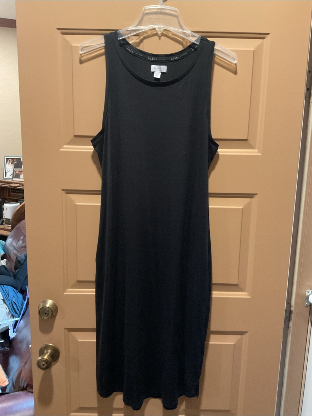 Nicole Miller Black Sleeveless Midi Dress